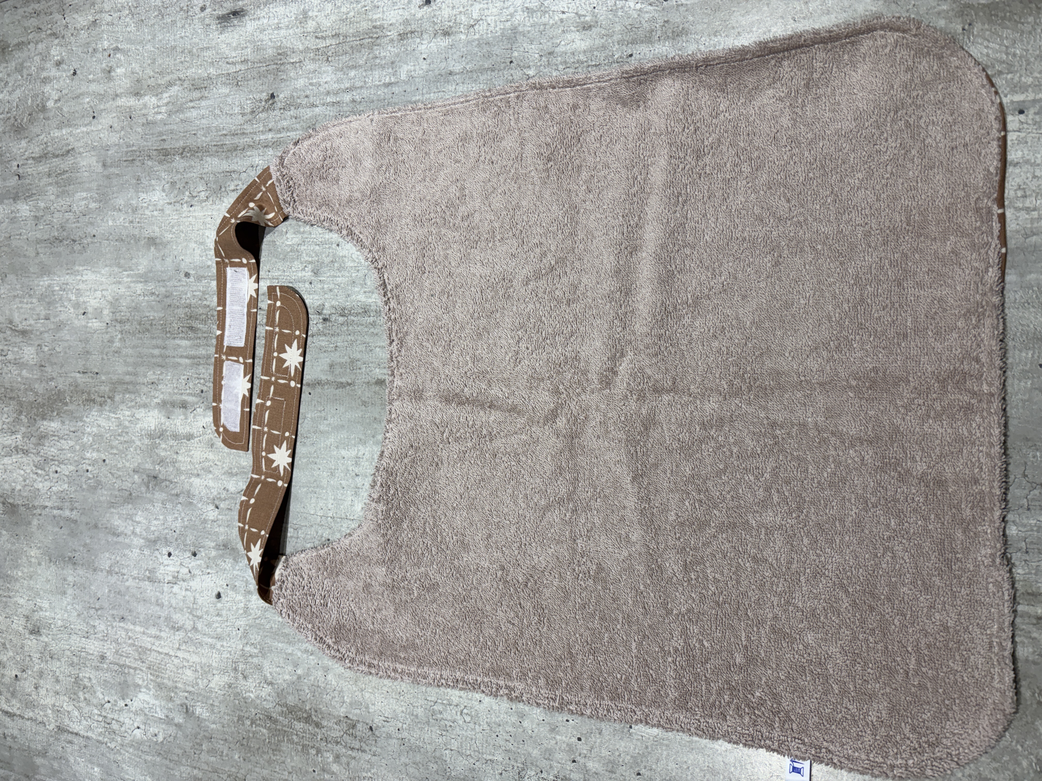 Serviette adulte (bavoir) éponge - Image 2