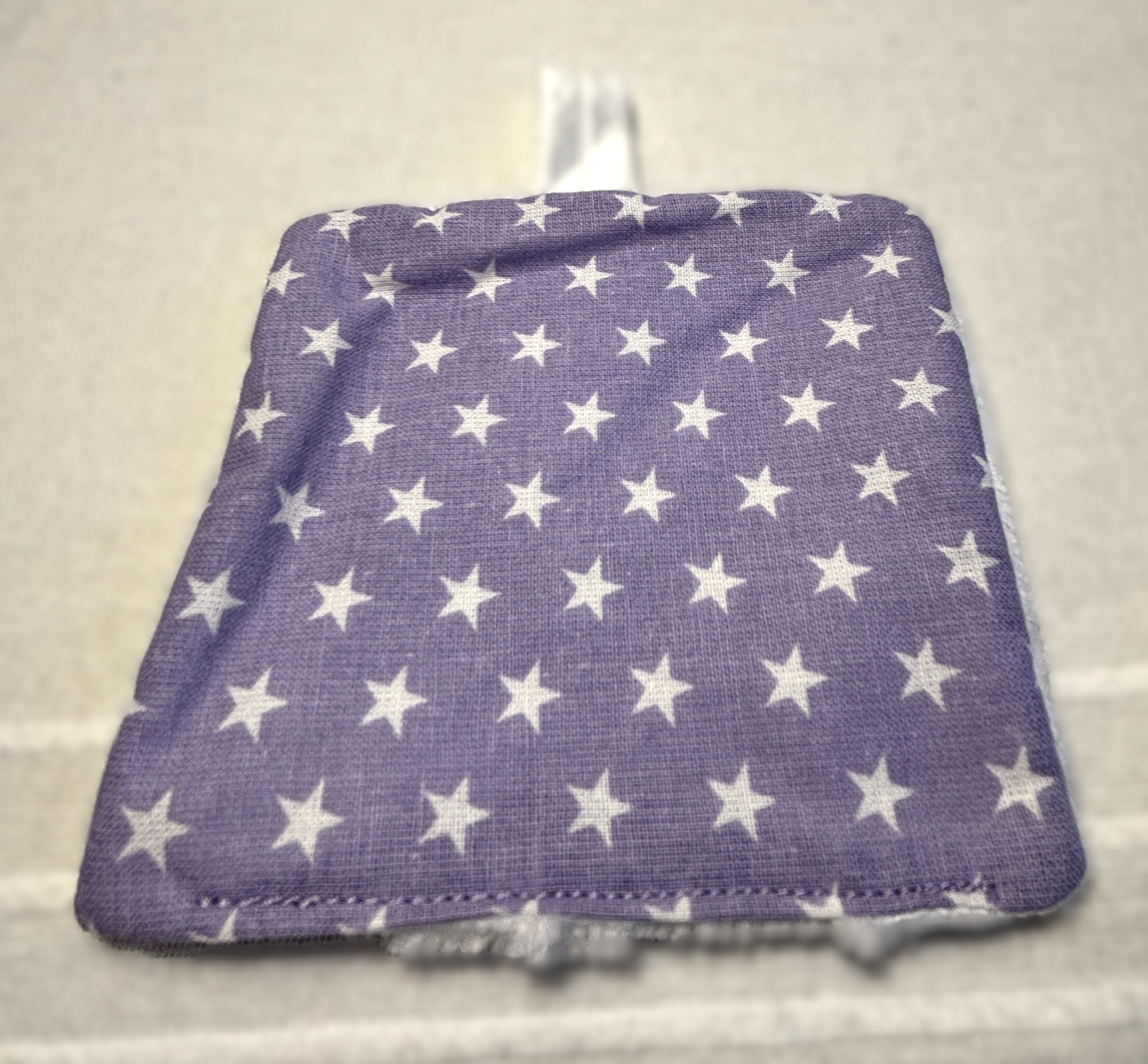 Les étoiles sur fond violet - Image 5